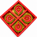 Decorative Diwali Diya Gift Set – 4 Red & Gold Diyas in a Diamond-Shaped Box 2